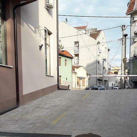 Promenada Apartmani Kruševac Kültér fotó