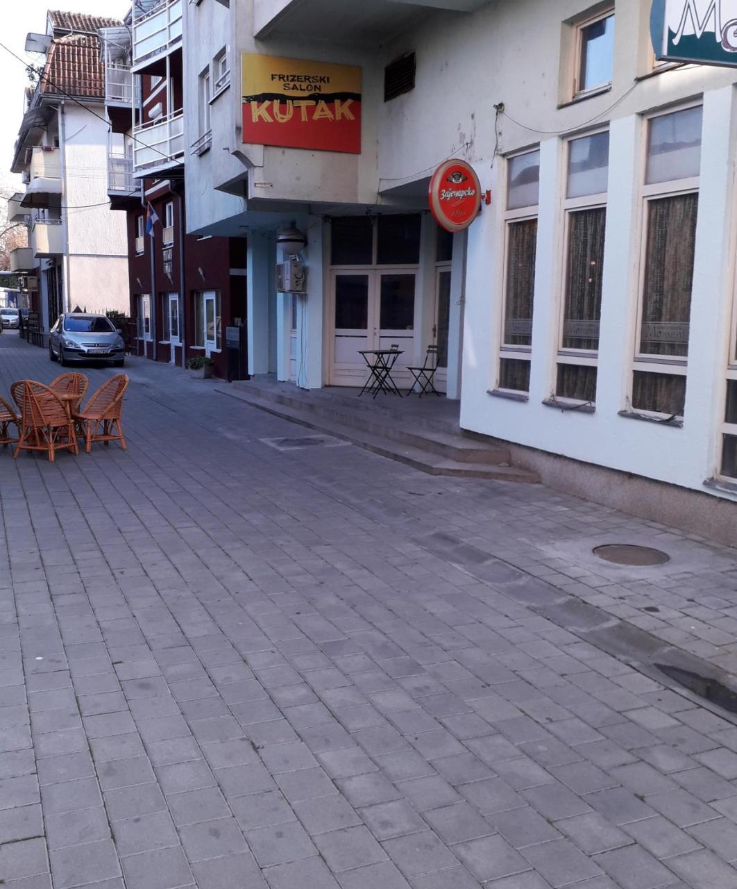 Promenada Apartmani Kruševac Kültér fotó
