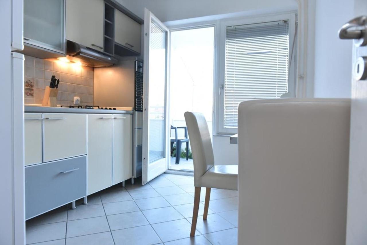 Promenada Apartmani Kruševac Kültér fotó